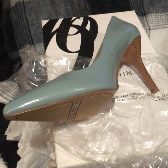 NWT NWFLAX AQUA LEATHER UPPER PUMP!!! - Picture 3 of 8